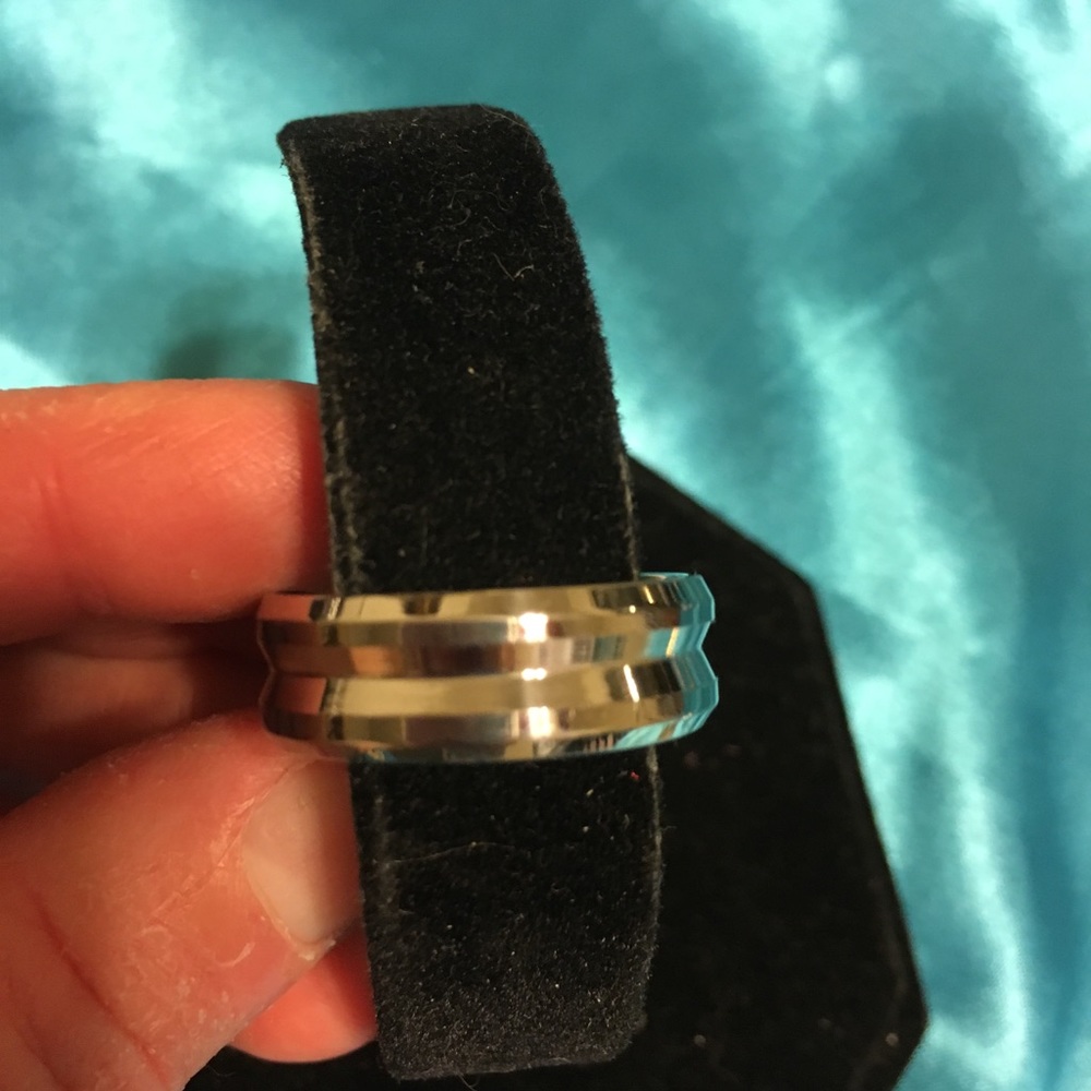 Silver Stainless Steel Men’s Ring Size 11